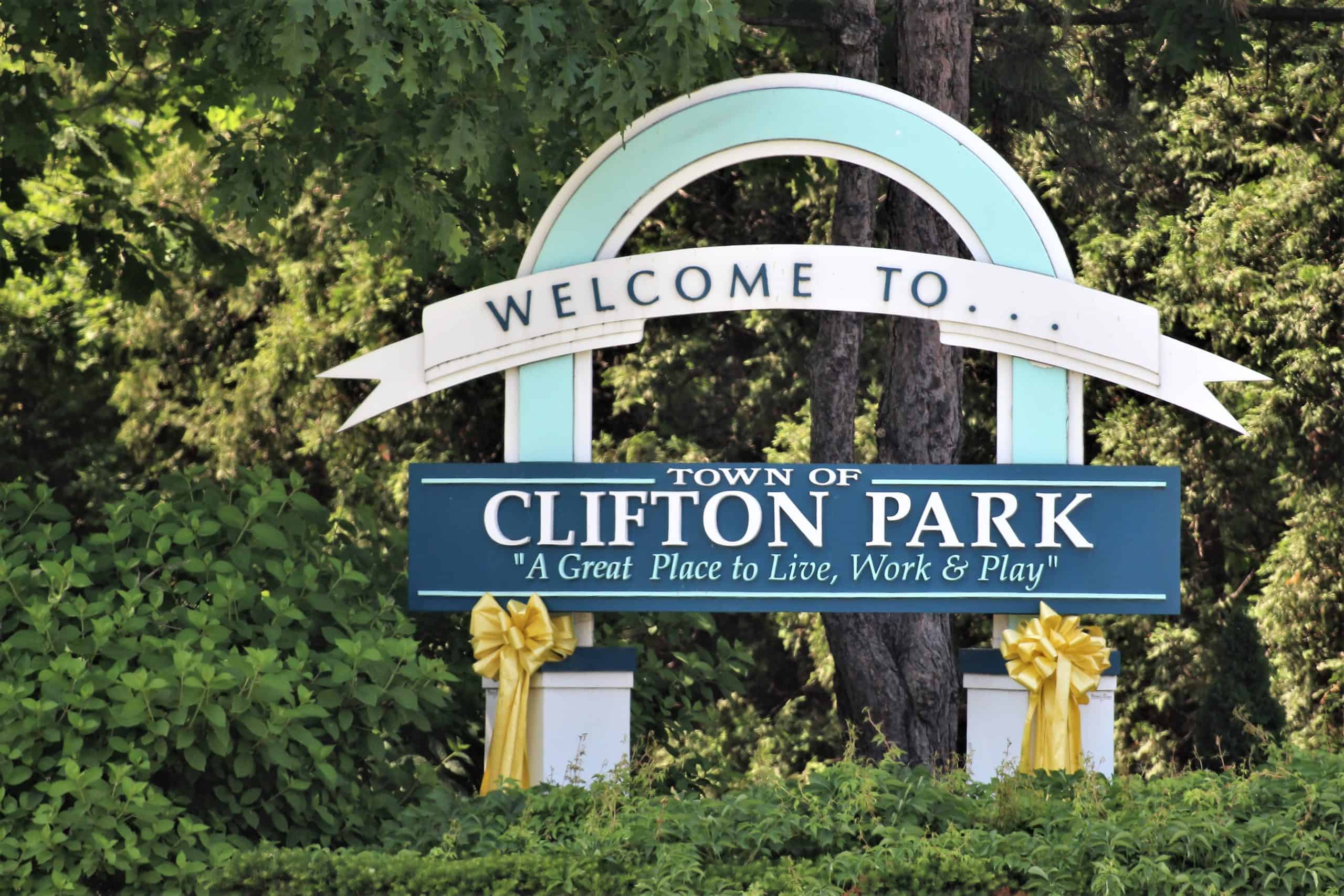 New York: Clifton Park