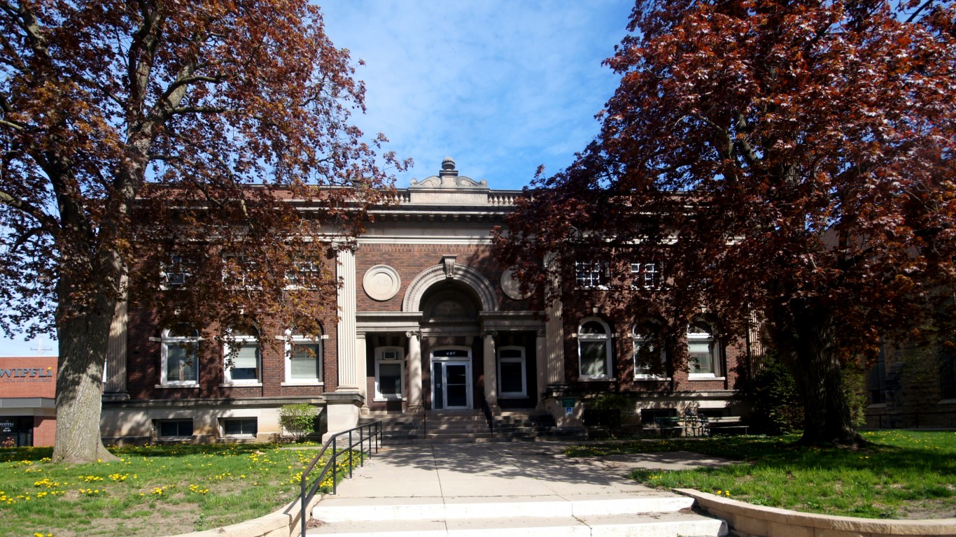 36. Freeport, IL