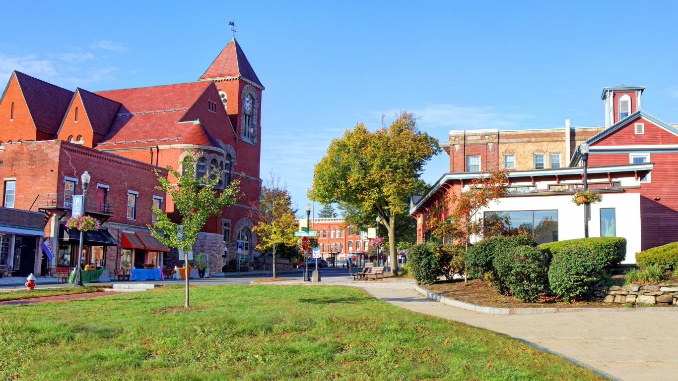 25. Amherst Town, MA