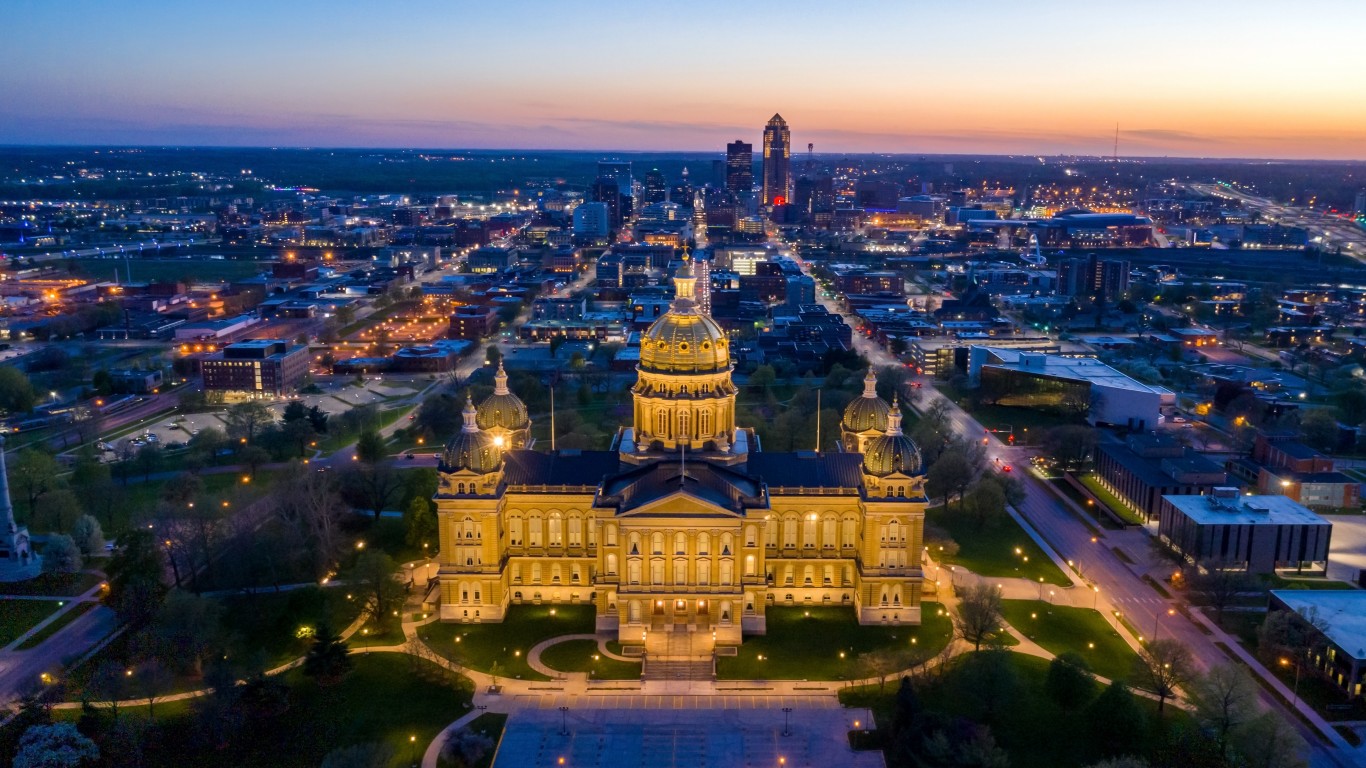 29. Des Moines, IA