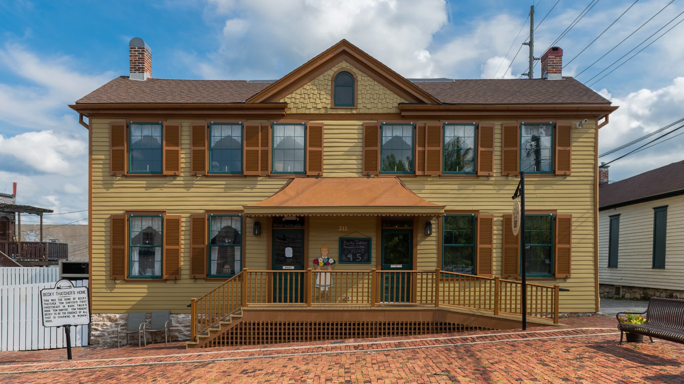 16. Hannibal, MO